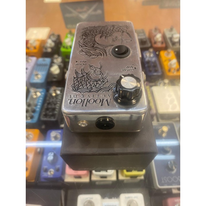 Acquista MOOLLON Signal Boost online | Merula Strumenti Musicali