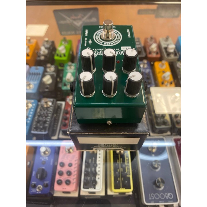 Acquista AMT SY-1 Stutterfly Digital Delay online | Merula Strumenti Musicali