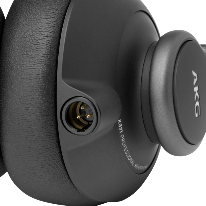 Acquista AKG K371 online | Merula Strumenti Musicali