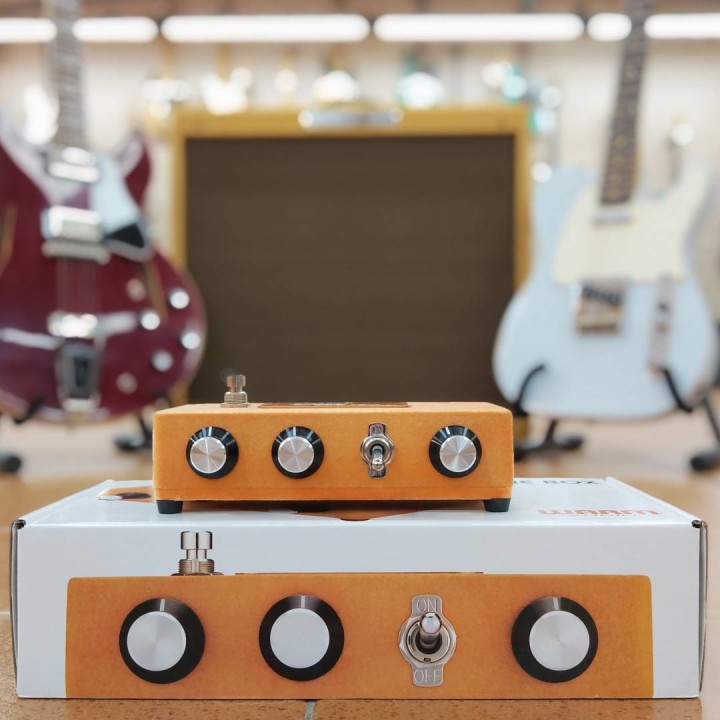 Warm Audio | Foxy Tone Box Pedale Fuzz per chitarra