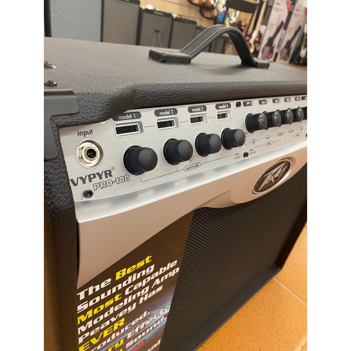 Acquista PEAVEY VYPYR PRO 100 online | Merula Strumenti Musicali