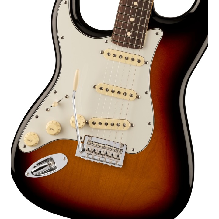 FENDER - Player II Stratocaster Left-Hand, Rosewood Fingerboard, 3-Color Sunburst | Merula Strumenti Musicali