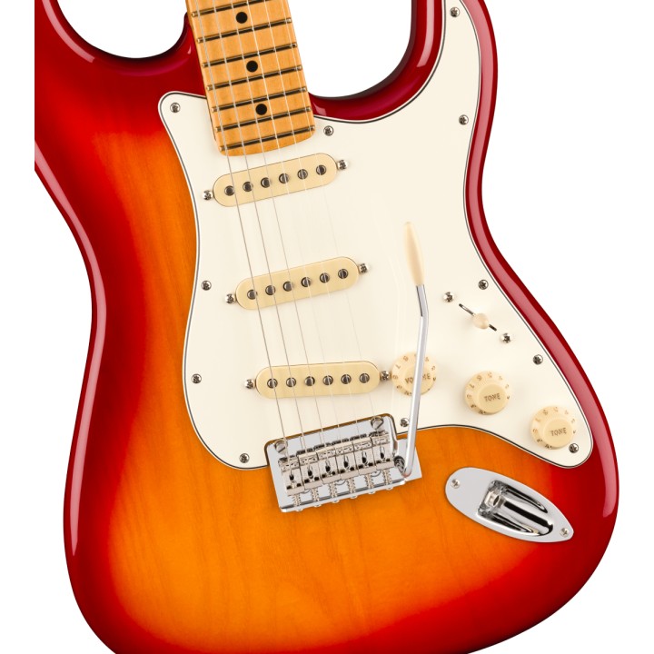 FENDER - Player II Stratocaster, Maple Fingerboard, Aged Cherry Burst | Merula Strumenti Musicali