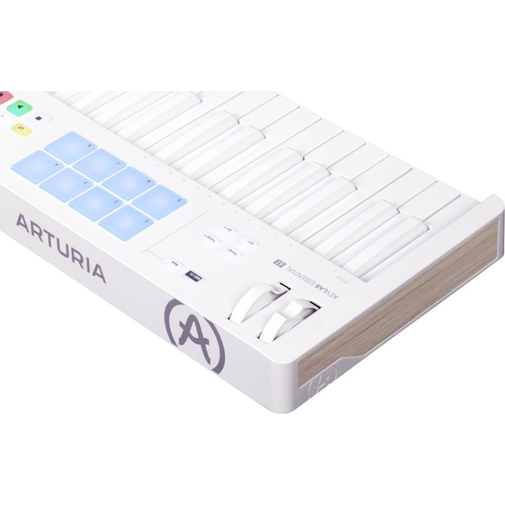 ARTURIA - KEYLAB ESSENTIAL 61 MK3 - ALPINE WHITE. Tastiera Midi 61 tasti. MERULA