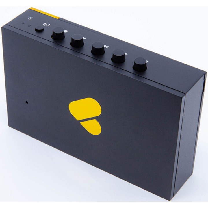 WEAREREWIND - PORTABLE BT CASSETTE PLAYER BLACK YELLOW, Lettore di cassette portatile con Bluetooth, Merula.