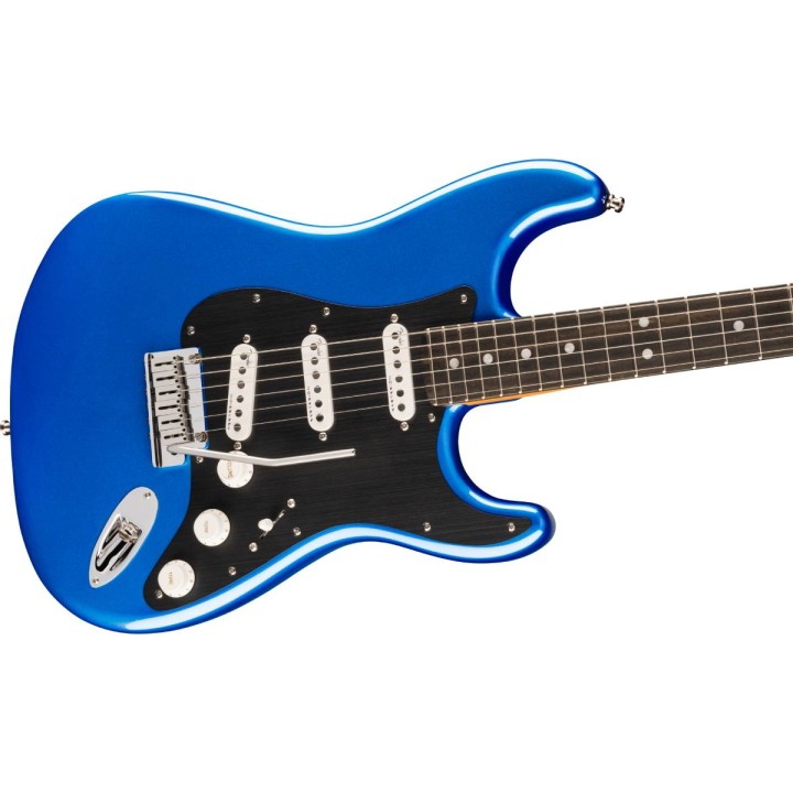 Fender - American Ultra II Stratocaster, Ebony Fingerboard, Noble Blue