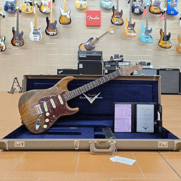 Limited Edition Roasted '61 Strat - Super Heavy Relic, Aged Natural 