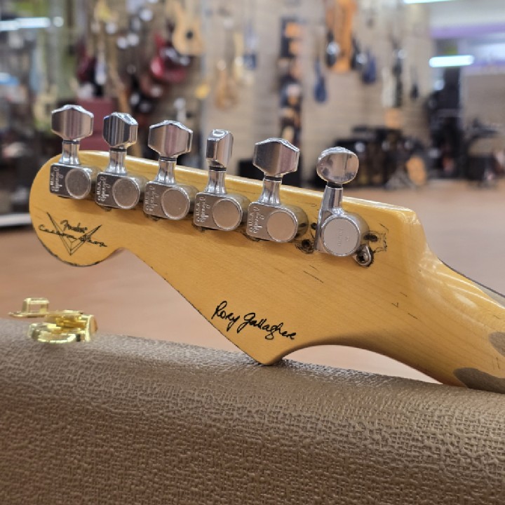 Fender | Rory Gallagher Signature Stratocaster Relic, Rosewood Fingerboard, 3-Color Sunburst Chitarra elettrica solid body