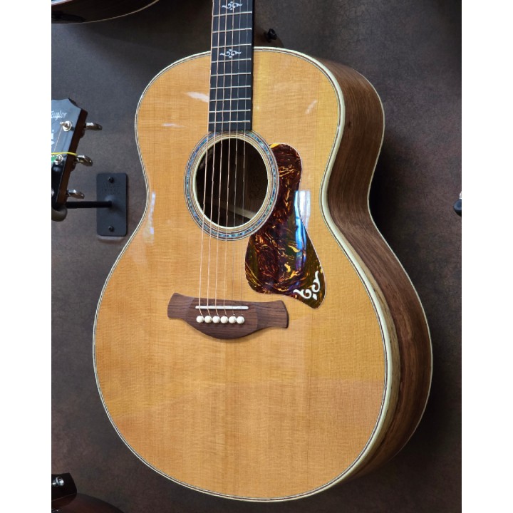 Taylor - Gold Label 814E