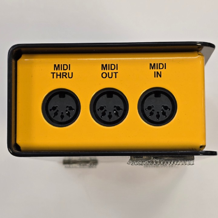 Radial | MR5 Midi Interfaccia MIDI JX44 e JX42