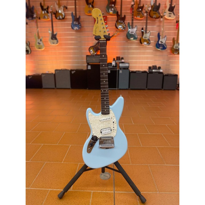 Acquista FENDER Kurt Cobain Jag-Stang Left-Hand, Rosewood Fingerboard, Sonic Blue (USATO) online | Merula Strumenti Musicali