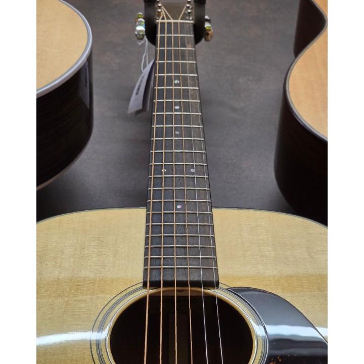 Martin - D-18 (2025)