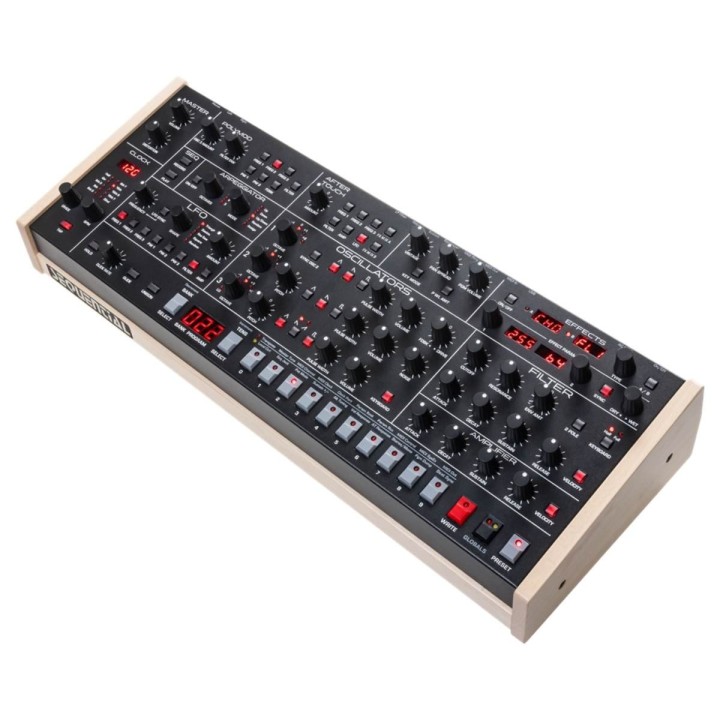 Sequential Trigon 6 Desktop - Synth analogico dekstop