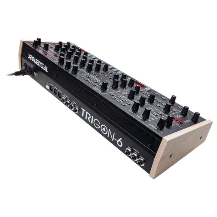 Sequential Trigon 6 Desktop - Synth analogico dekstop