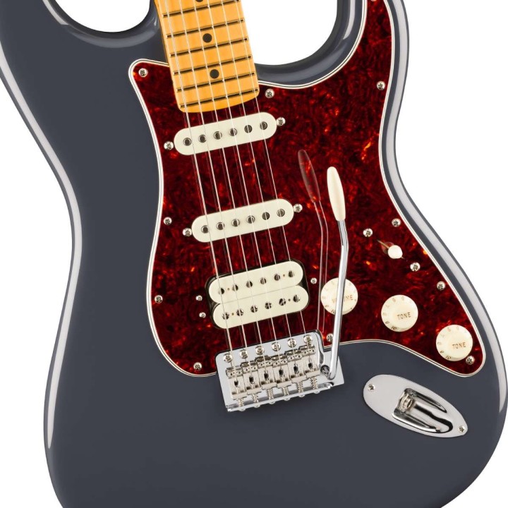 Fender American Professional Classic Stratocaster HSS, Maple Fingerboard, Faded Black