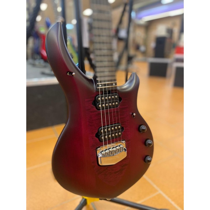 Music Man - Majesty Amaranth Red