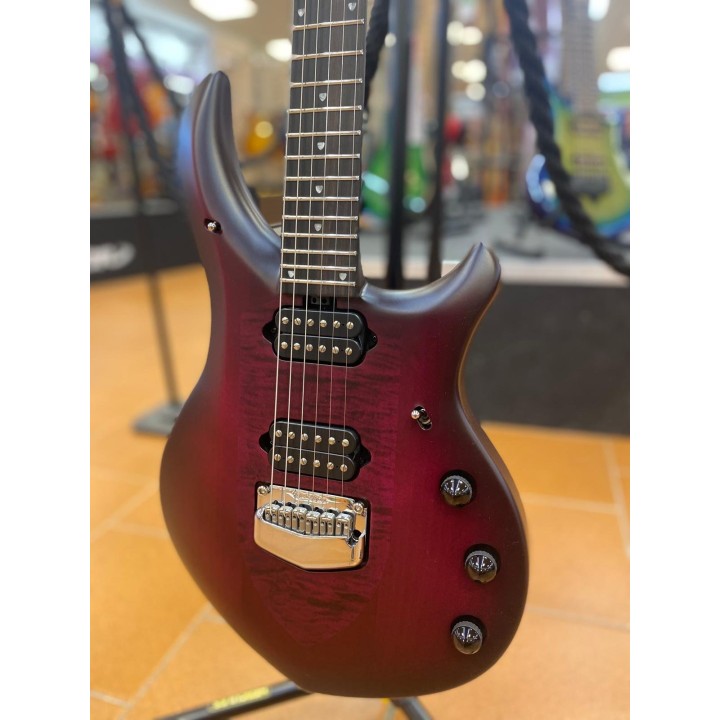 Music Man - Majesty Amaranth Red
