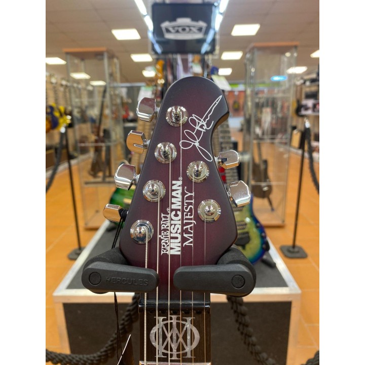 Music Man - Majesty Amaranth Red