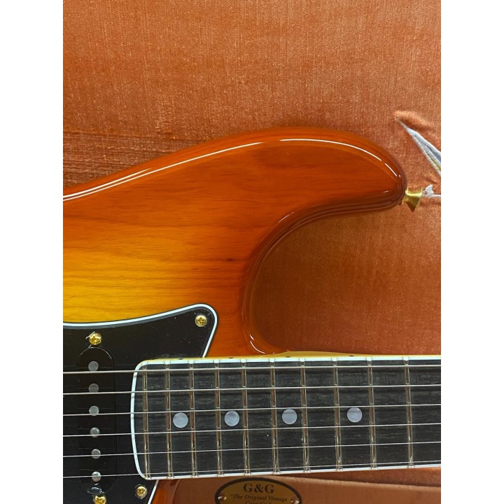 Fender Custom Shop - American Custom Stratocaster NOS, Ebony Fingerboard, Sienna Sunburst