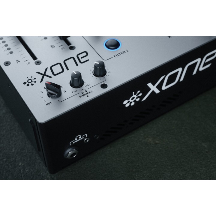 Acquista ALLEN & HEATH XONE 96 online | Merula Strumenti Musicali