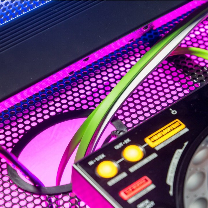Acquista Boomtone Dj Dj Desk White online | Merula Strumenti Musicali