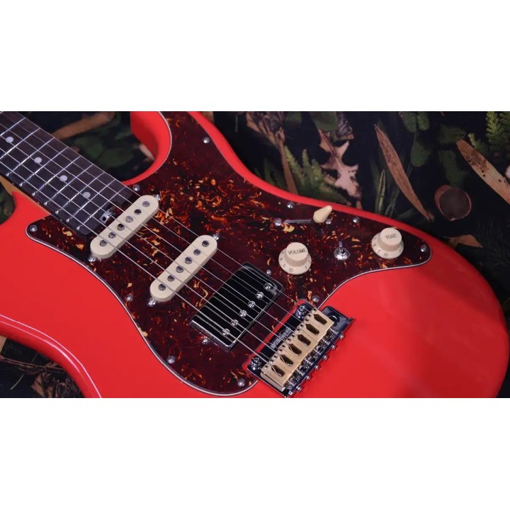 Acquista CRAFTER CREMA S RS VR online | Merula Strumenti Musicali
