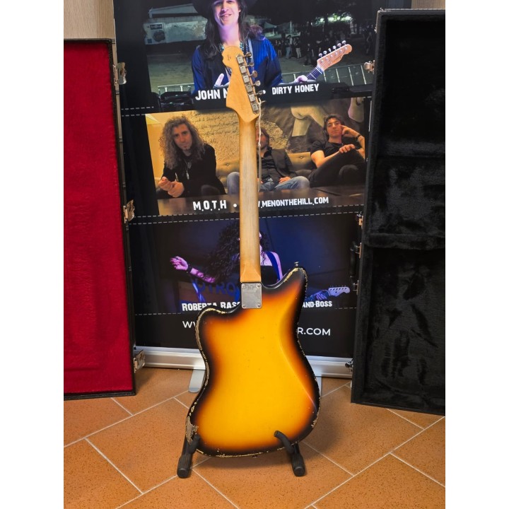 Acquista LORENZI GUITAR 1963 Jazzmaster 3 Tone Sunburst online | Merula Strumenti Musicali