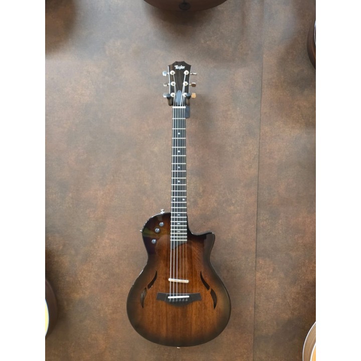 Acquista TAYLOR T5Z CLASSIC DLX online | Merula Strumenti Musicali