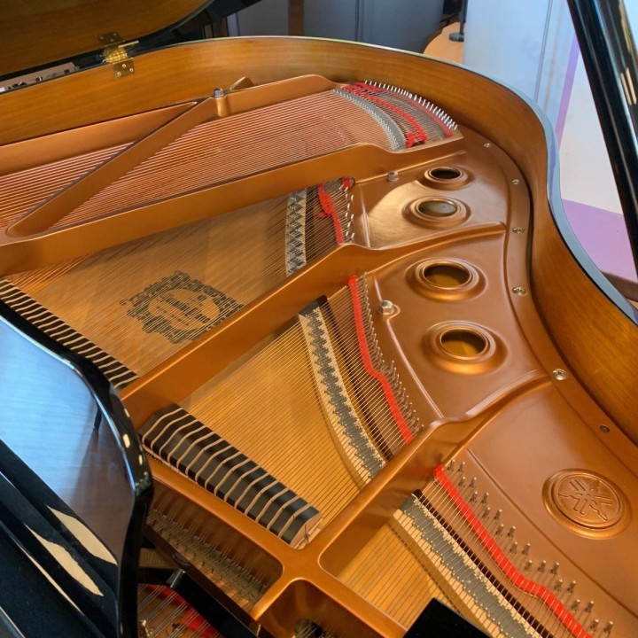 Yamaha GB1KPE - Pianoforte a Coda