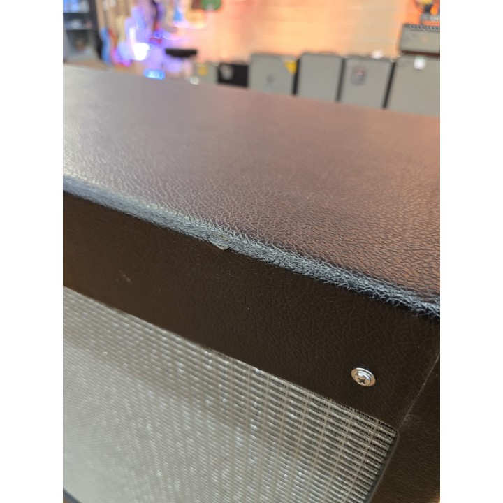 Fender | 2300600000 Mustang V 412 CAB V2 Cabinet per chitarra elettrica 4x12