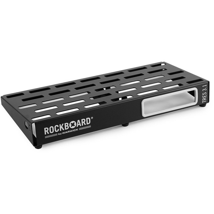 Acquista ROCKBOARD Rbo B 3.1 Tres B Pedalboard 52,2x23,4 Con Borsa online | Merula Strumenti Musicali