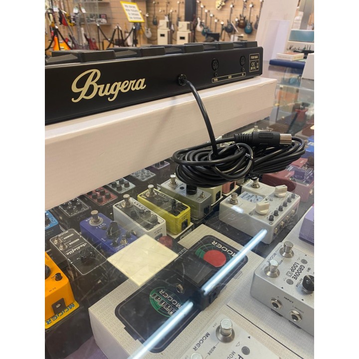 Acquista BUGERA FSB106A online | Merula Strumenti Musicali