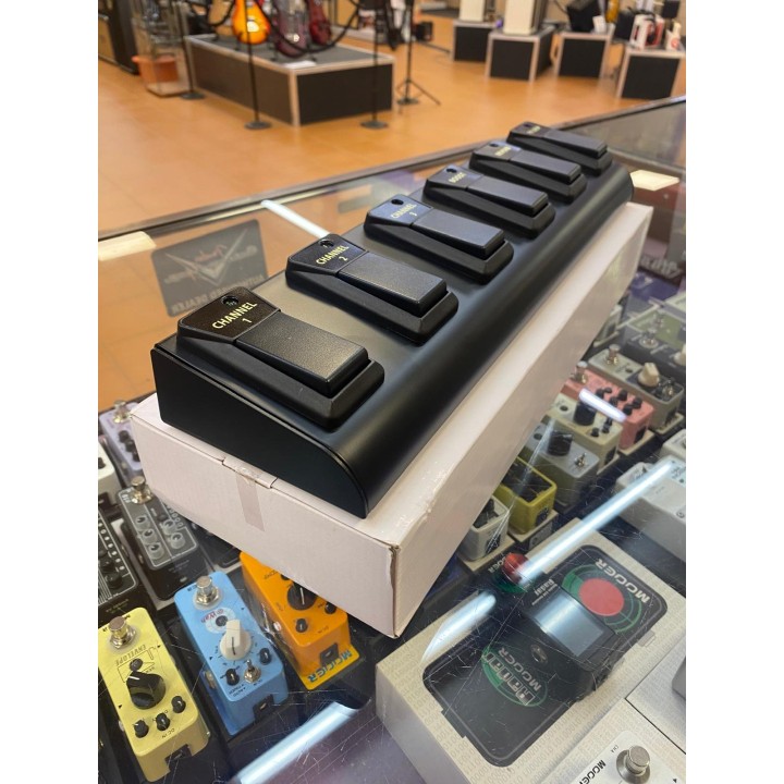 Acquista BUGERA FSB106A online | Merula Strumenti Musicali