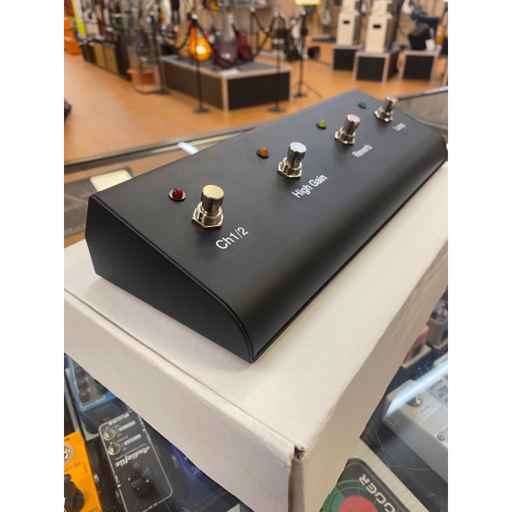 Acquista HIWATT Footswitch A 4 Vie (USATO) online | Merula Strumenti Musicali