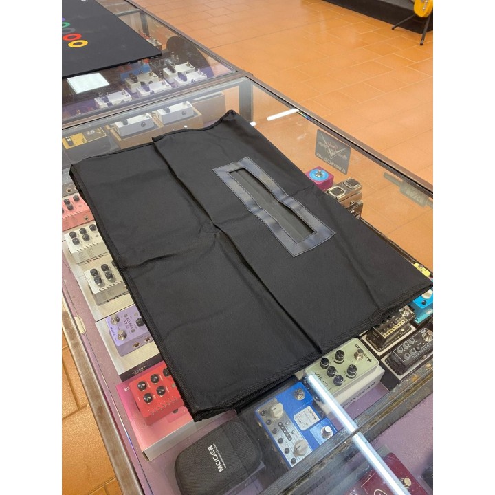 Acquista FENDER Cover In Stoffa Per Amplificatore - 62x42x24 (USATO) online | Merula Strumenti Musicali