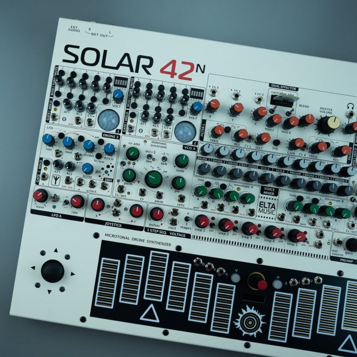 Acquista ELTA MUSIC Solar 42 N White online | Merula Strumenti Musicali