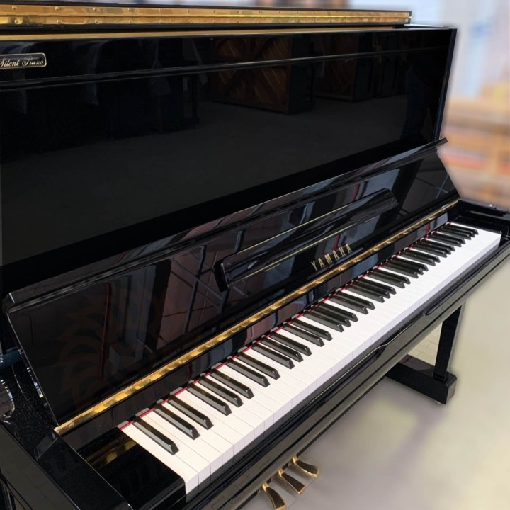 Yamaha U300S (1995) - Pianoforte Verticale Silent