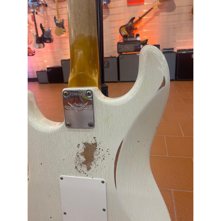 Fender - 1962 Stratocaster Relic, Rosewood Fingerboard, Aged Olympic White