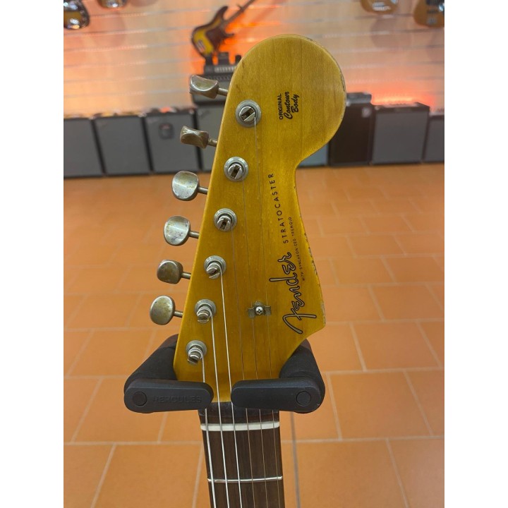Fender - 1962 Stratocaster Relic, Rosewood Fingerboard, Aged Olympic White