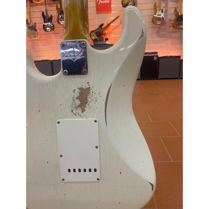 Fender - 1962 Stratocaster Relic, Rosewood Fingerboard, Aged Olympic White