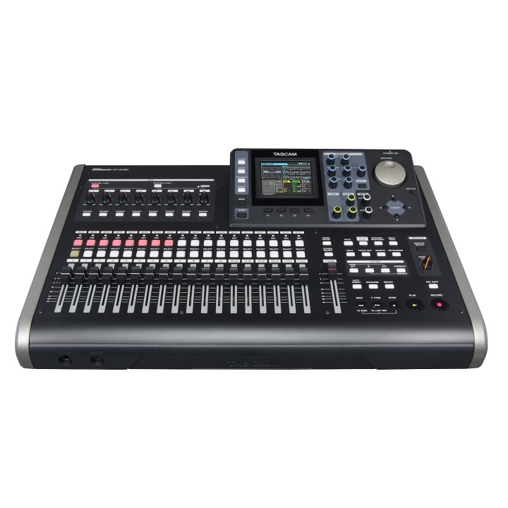 Acquista TASCAM DP-24SD online | Merula Strumenti Musicali