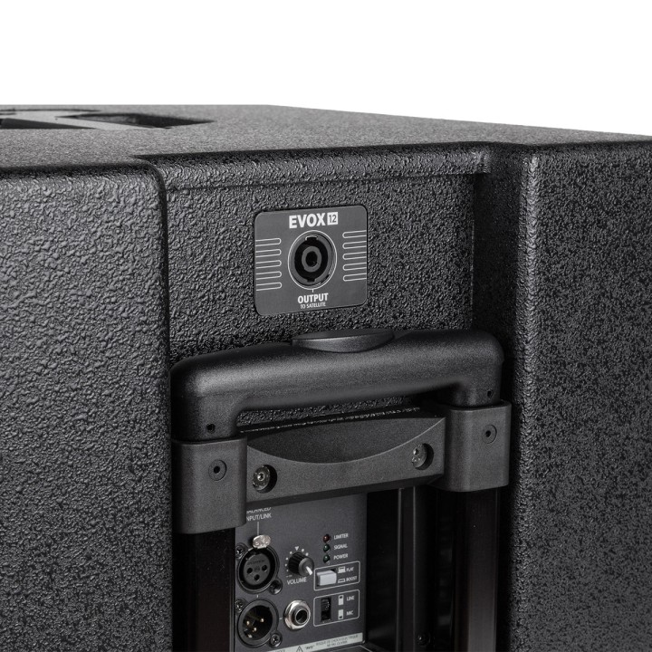 RCF EVOX 12 | Sistema array attivoa due vie con cono da 15” 1400W 130 db SPL