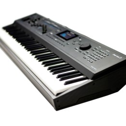 Acquista KURZWEIL Forte 7 online | Merula Strumenti Musicali